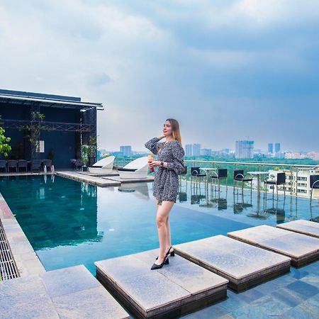 O Hotel פונה מראה חיצוני תמונה Sky Pool