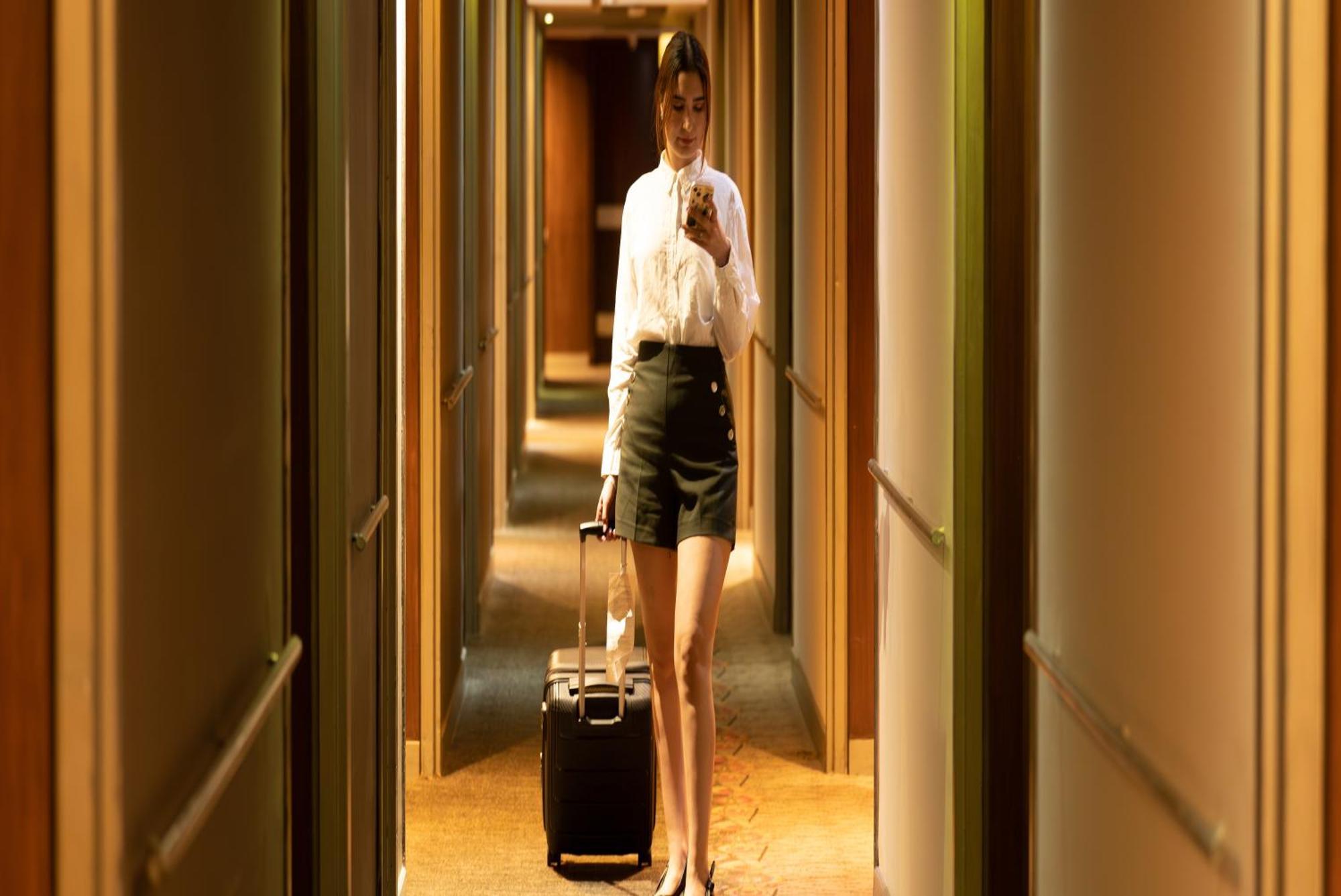 O Hotel פונה מראה חיצוני תמונה A guest at the hotel
